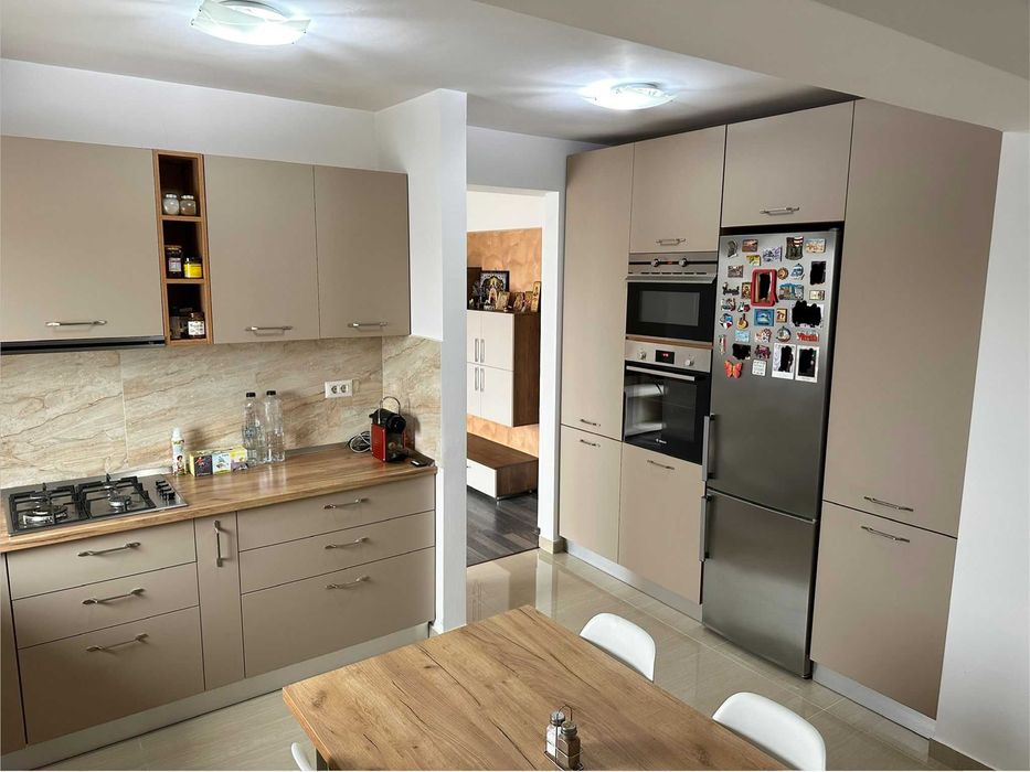 Închiriez apartament 2 camere
