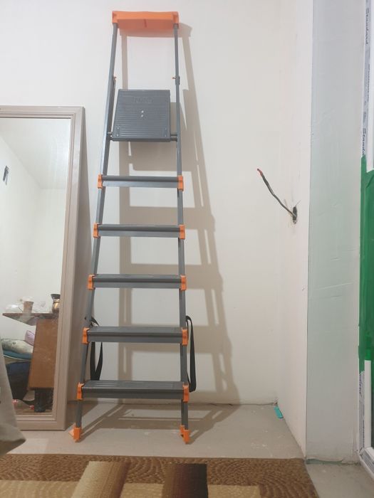 Продам Стремянку