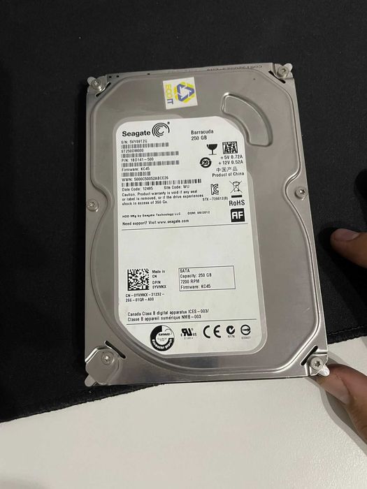 Vand  HDD Seagate Barracuda cu o capacitate de 250 GB