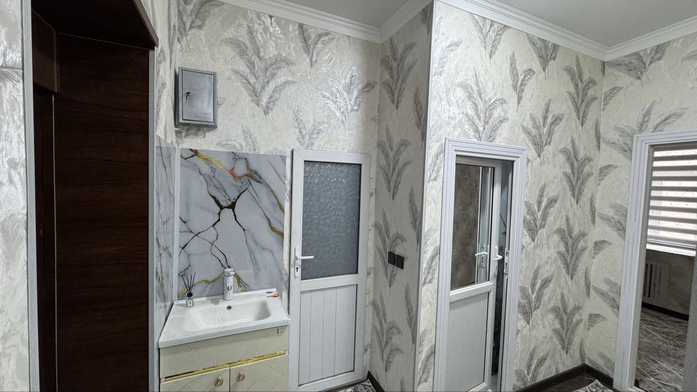 Urganchda 2 xona sotiladi