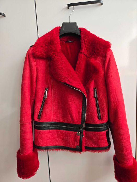 Червено зимно с пух палтенце