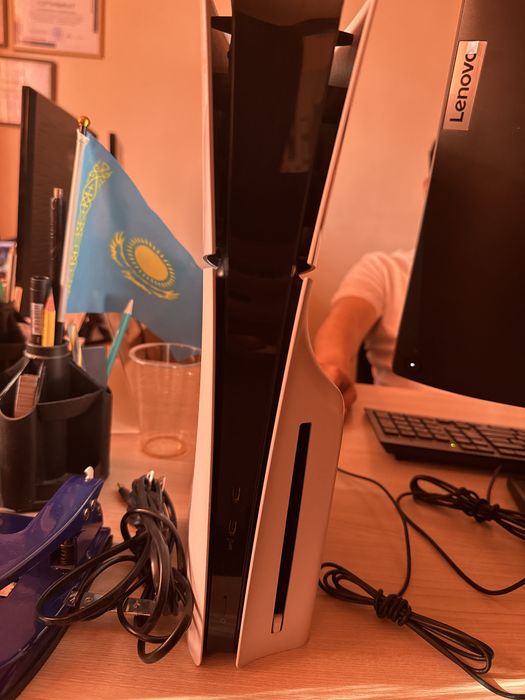 продается playStation 5 slim