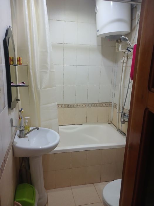 Продается 2х комнатная квартира, под бизнеса