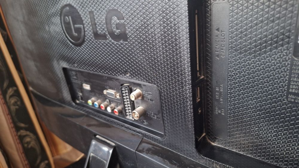 Продам телевизор