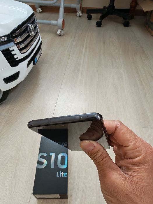 Samsung S10 Lite