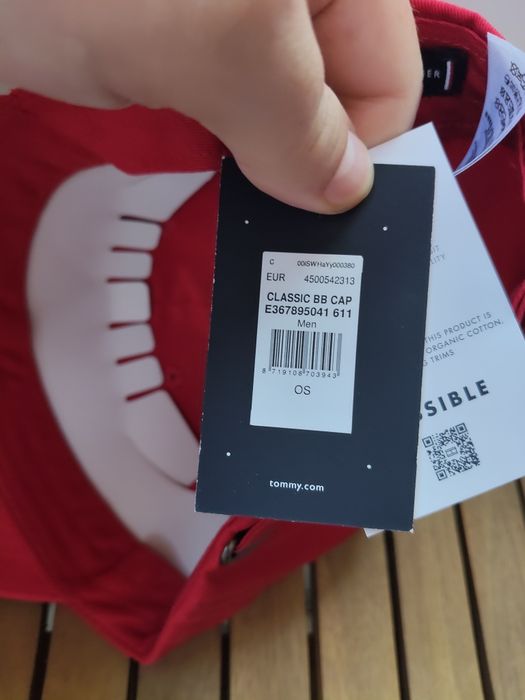 Tommy Hilfiger șapcă roșie unisex cu logo brodat mic mărime universală noua