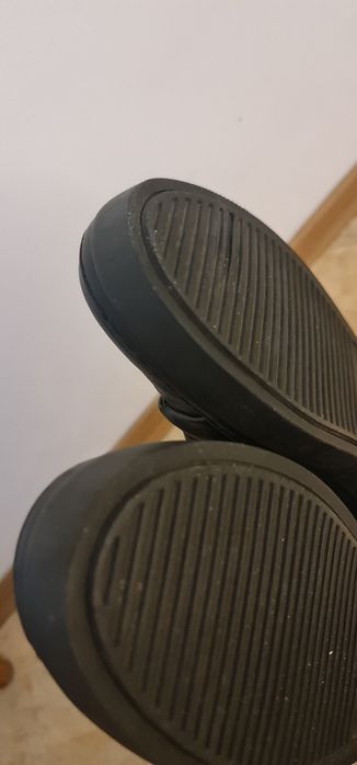 COS  сникърси от естествена кожа