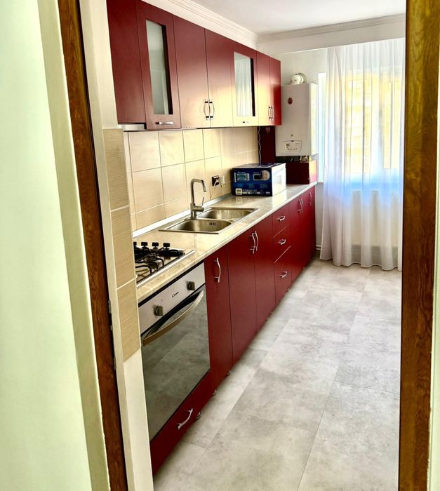 Apartament 3 camere+parcare supraterana