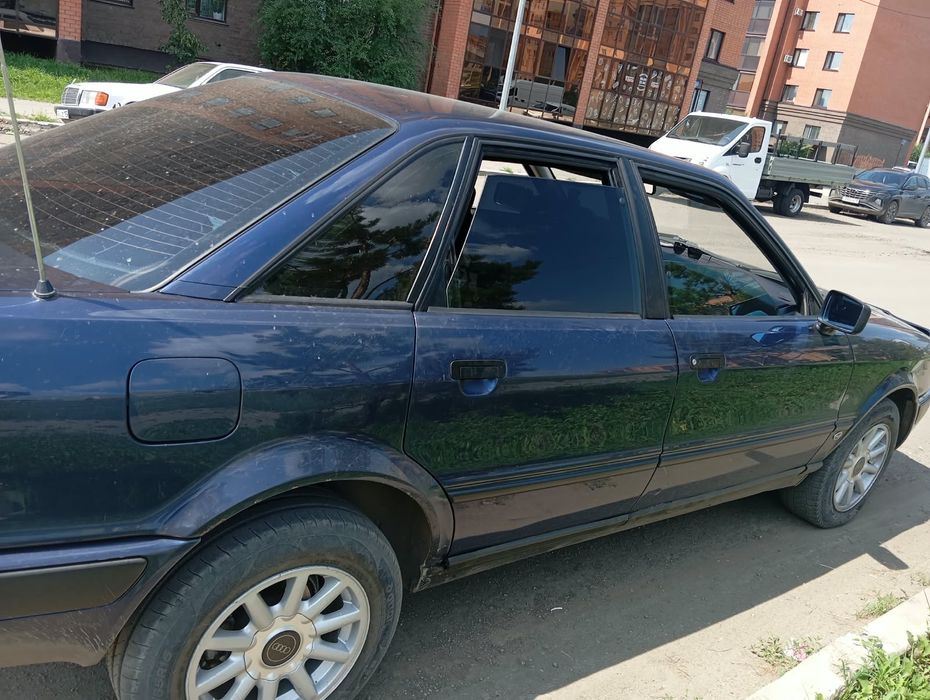 Продам Audi 80 1993г