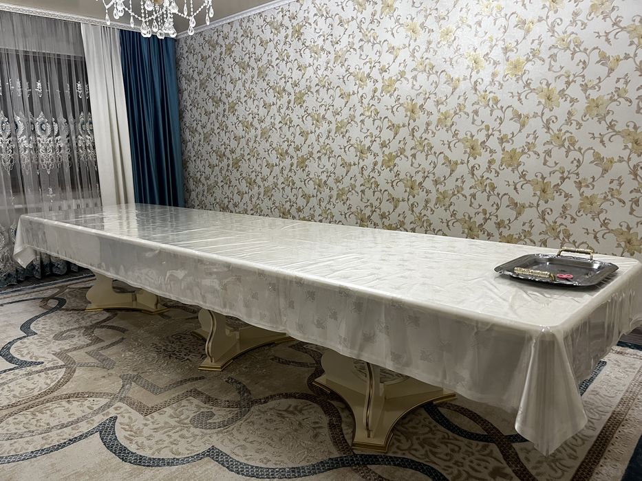 Стол для зала