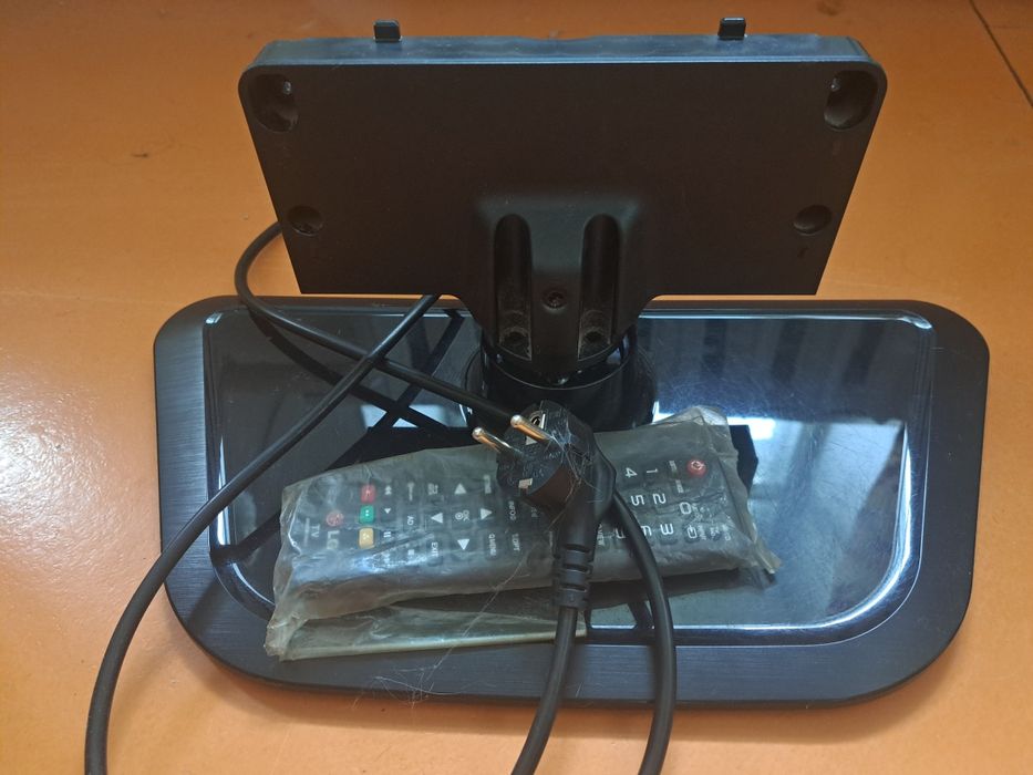 Телевизор НЕ СМАРТ LG диагональ 85см не смарт