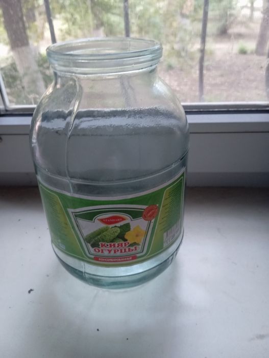 Продам банки 2х литровые