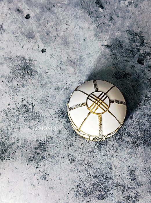 Гипсовая шкатулки