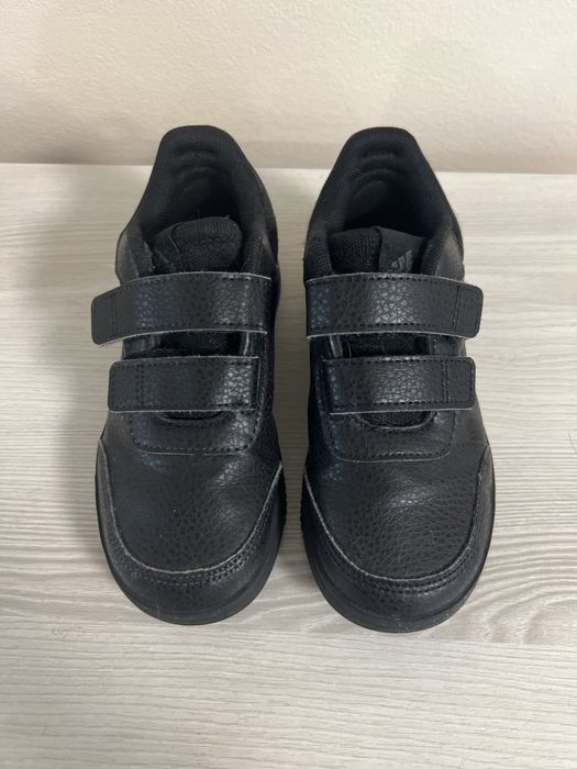 Детски кецове Адидас добро състояние