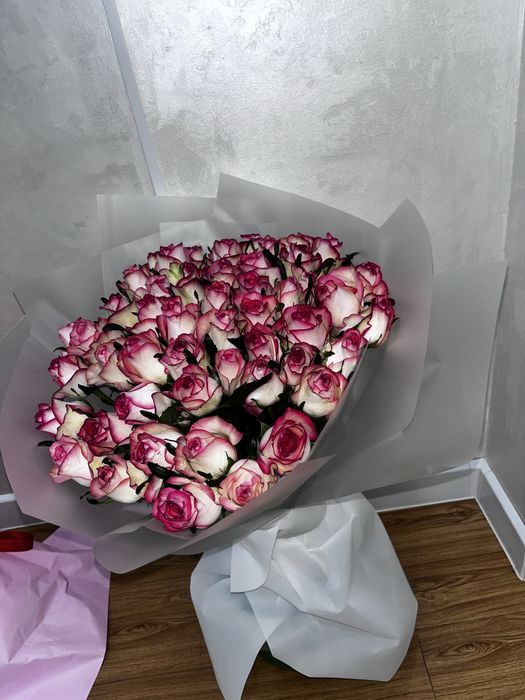 Розы Джумилия 51 штук