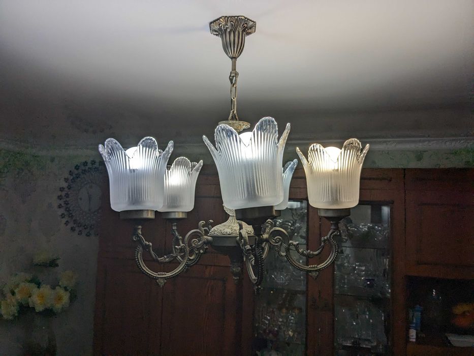 Люстра на потолок Б/У