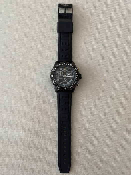 Breitling Endurance Pro 44мм