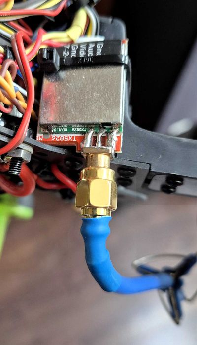 FPV дрон Spedix S250Q с очила и апаратура/дистанционно