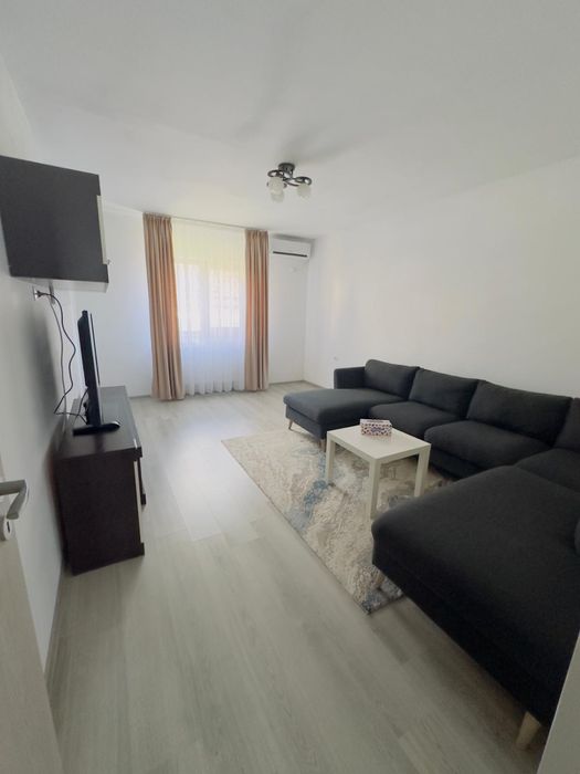 Inchiriez apartament cu 2 camere zona Bucium