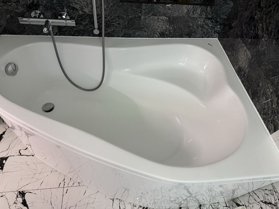 Cada belform pe colt ca noua romstal