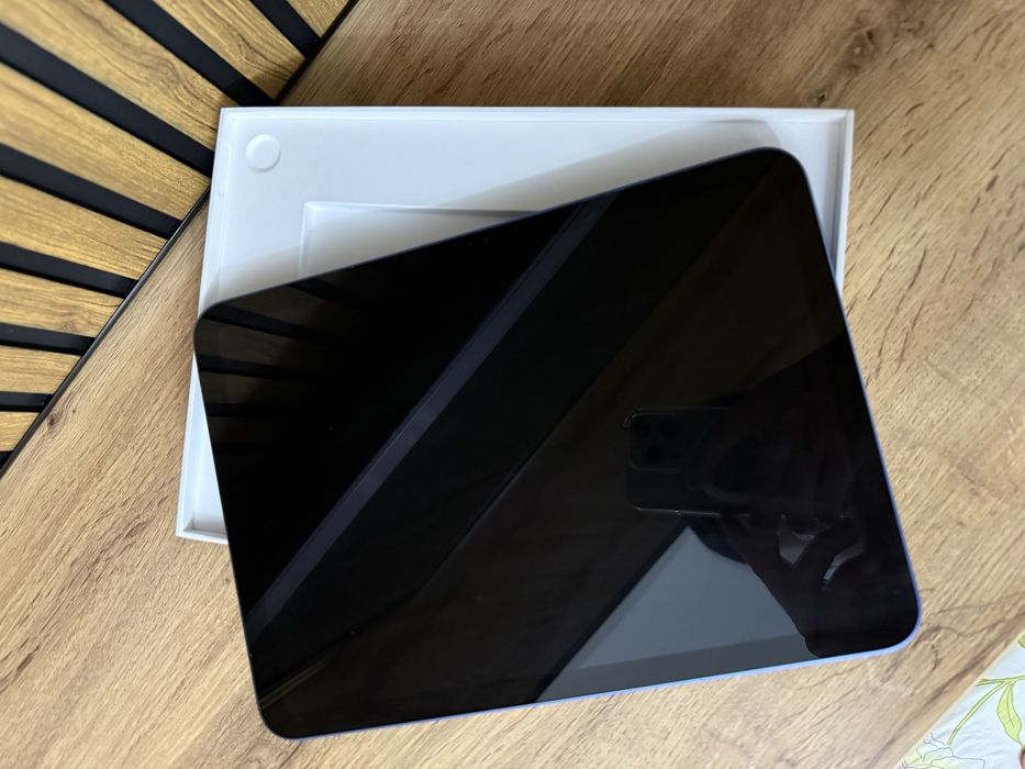 Ipad A 16 с гарантией до 04.27
