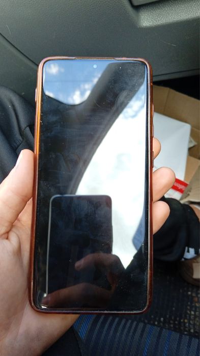 Vand sau schimb un samsung S20+ si motorola g06