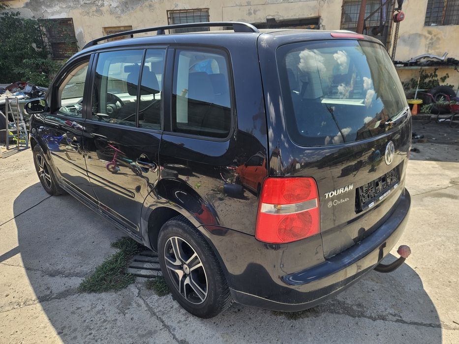 Dezmembrez Touran 1.9 TDi