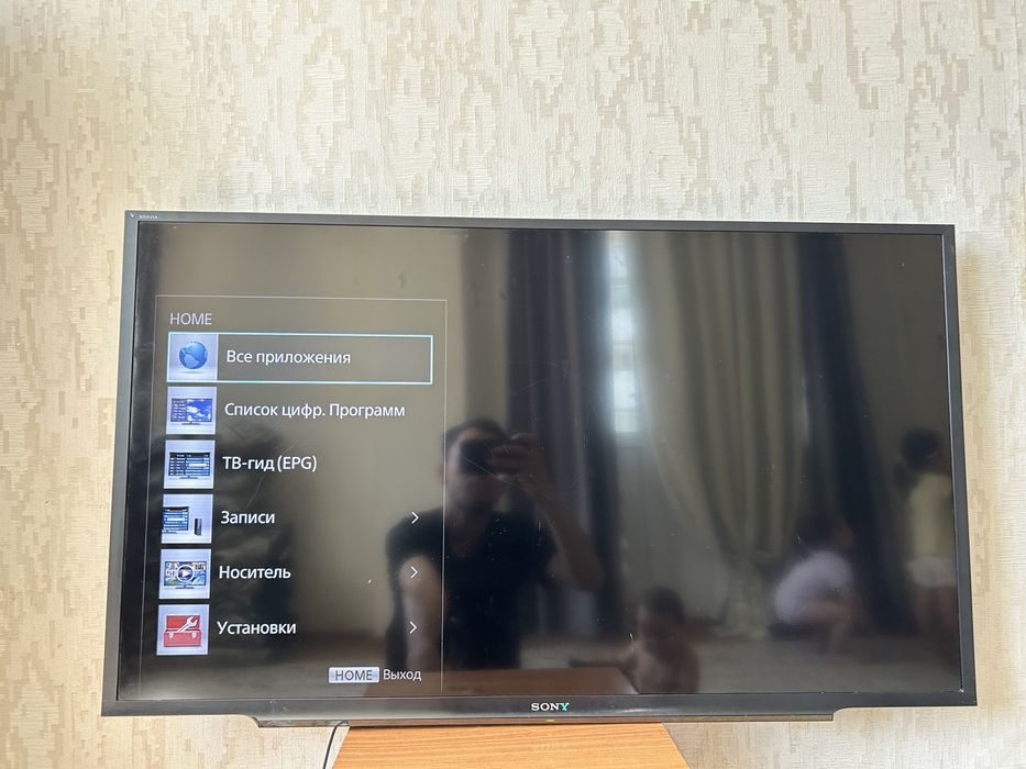 SONY Smart Tv 102см