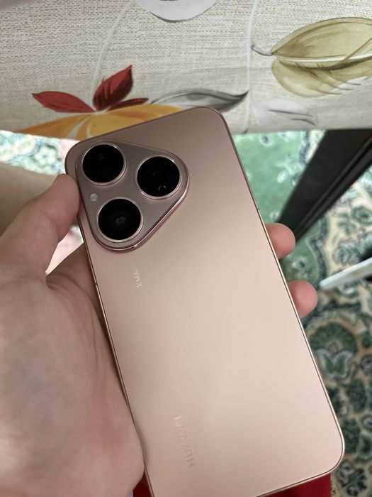 Продам телефон Huawei Pura 80