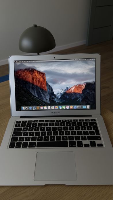 Лаптоп MacBook Air