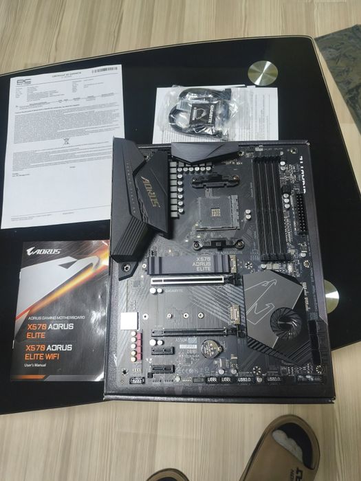 Placa de baza Am4 x570 Aorus Elite Gigabyte  ddr4