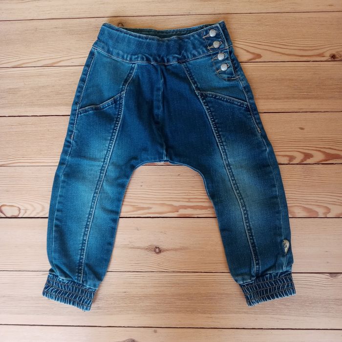 Ски гащеризони и др. качествени дрешки р-р 1-2г./92см.