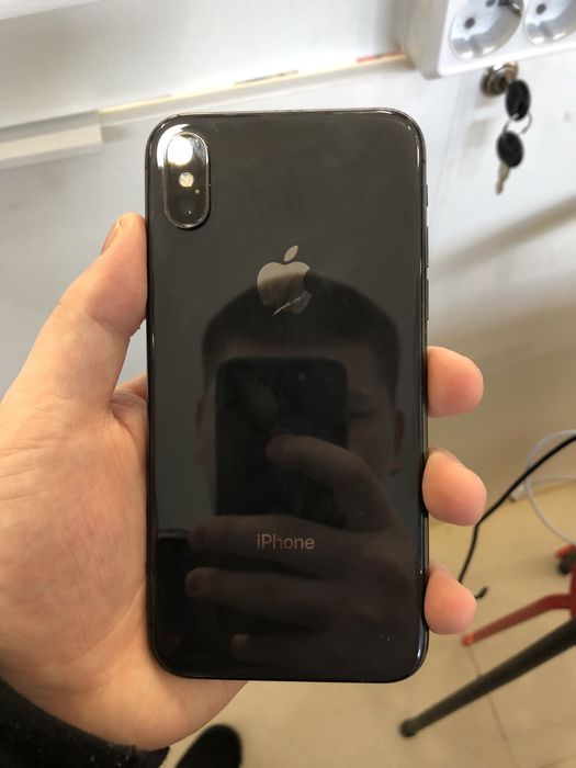 Айфон х. 64 гигабайт
