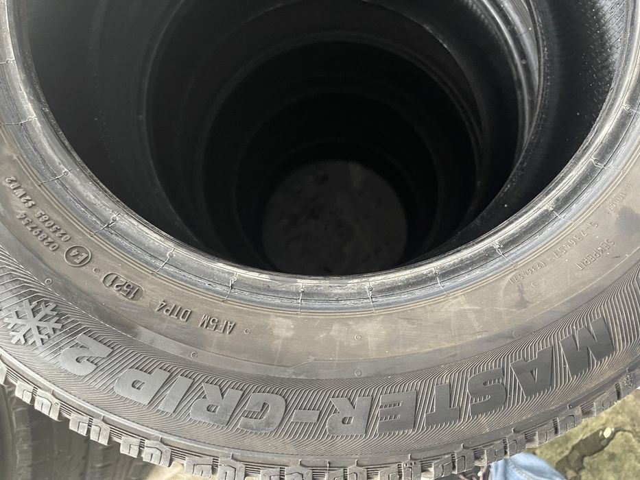 215/60R16 Semperit Master-Grip 2bucati