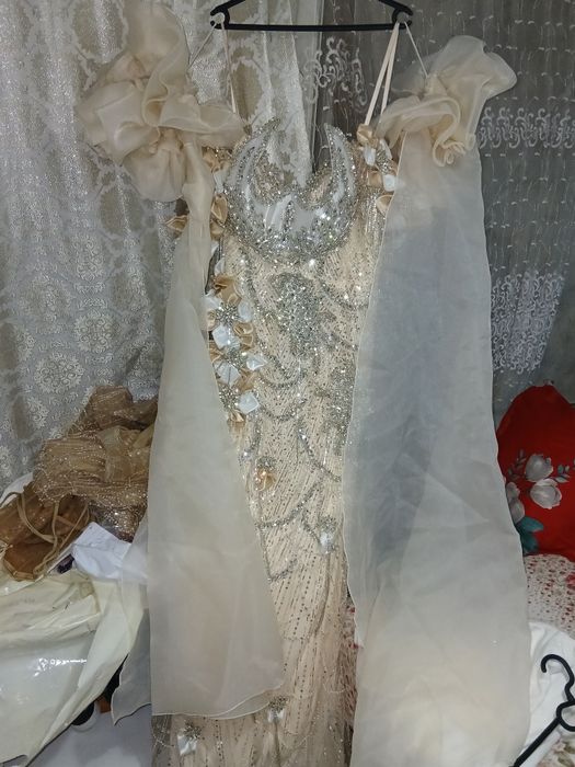 Rochii de vanzare 0764947651