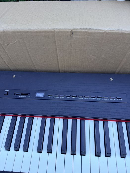 Pian digital cu bluethott si 103 clape