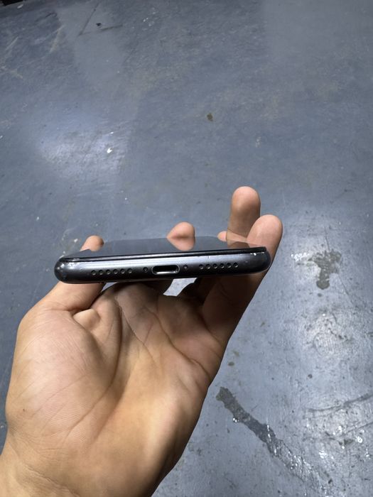 iphone 11 kar dok bor