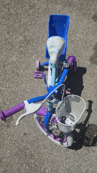 Bicicleta cu roti ajutătoare pentru copii