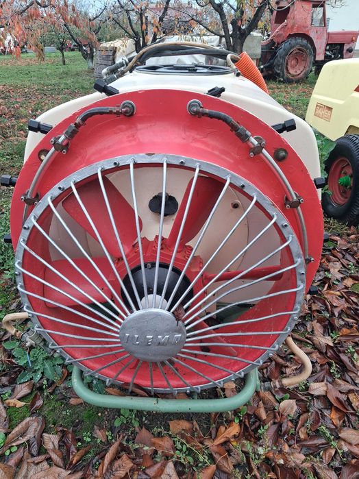 Pompe de stropit tractabile 600l