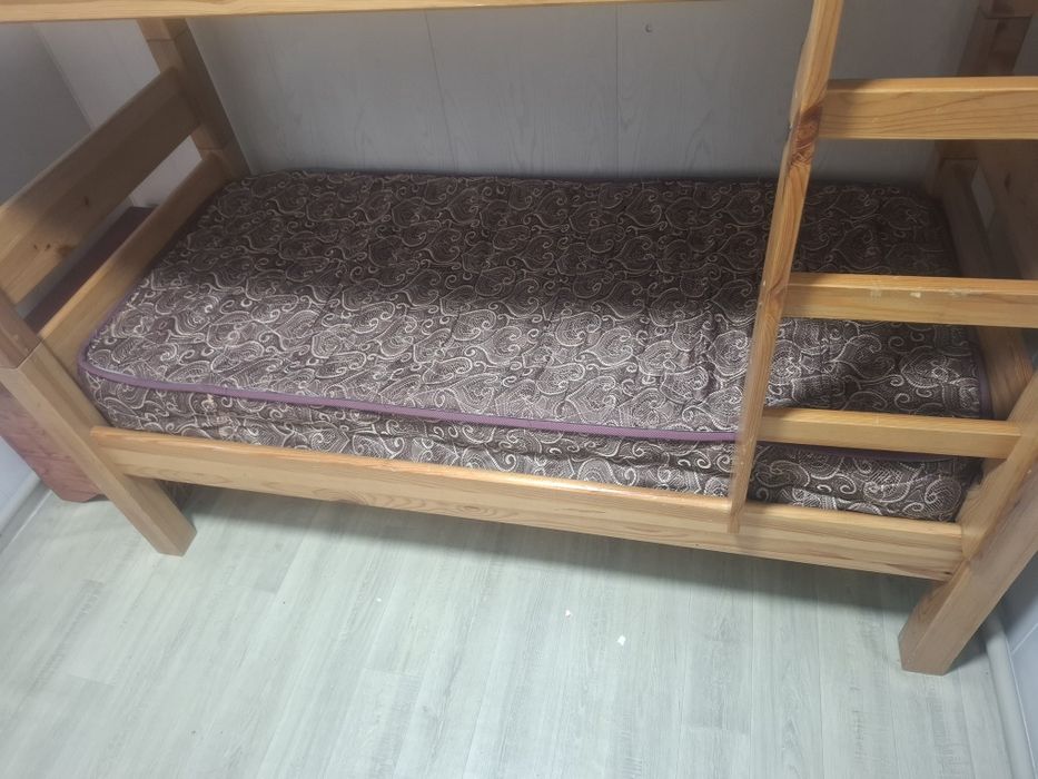 Двух ярусная кровать