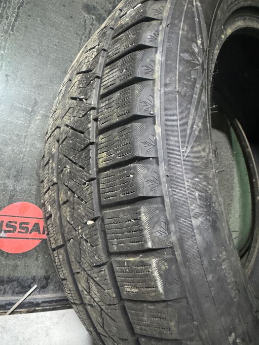 Зимные шины 285/50/20