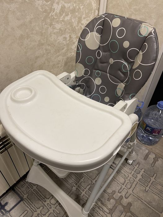 Детский кормящий стулчик