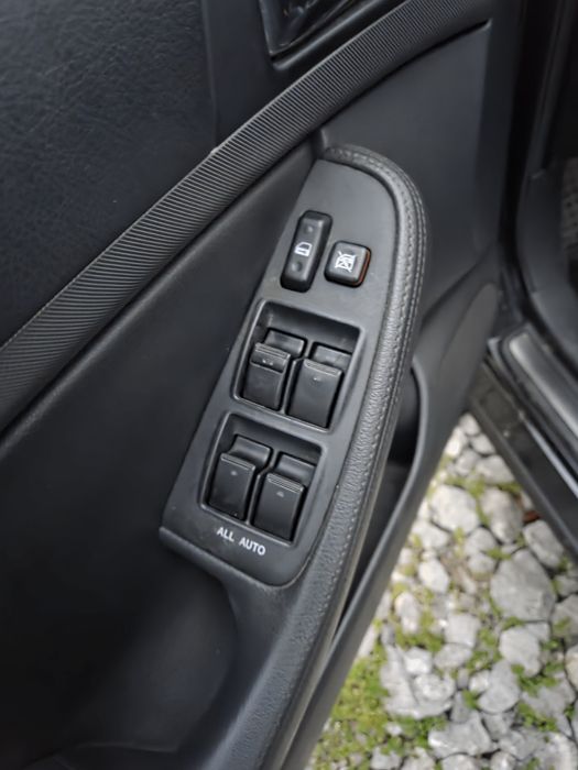 Toyota Avensis D-4D 177hp На части