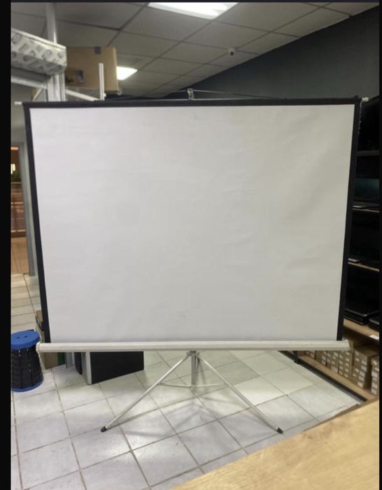 Полотно Экран для проектроа 110 дюймов