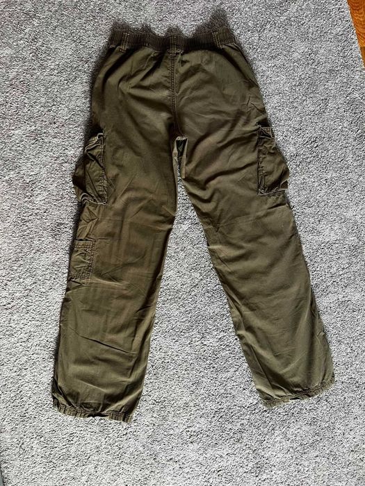 Pantaloni verzi cargo