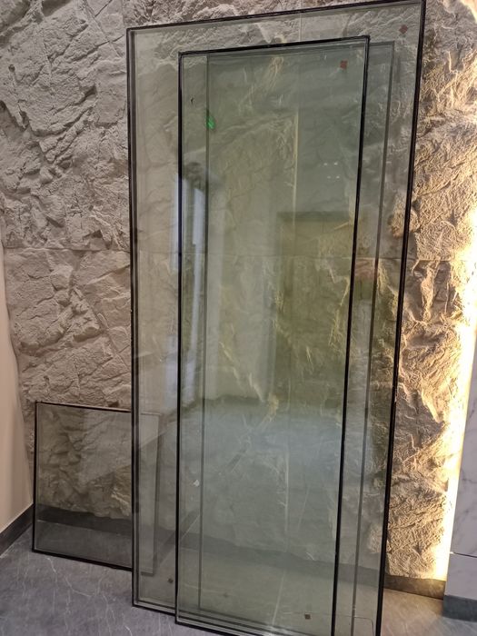 Продам пластиковые балконные двери