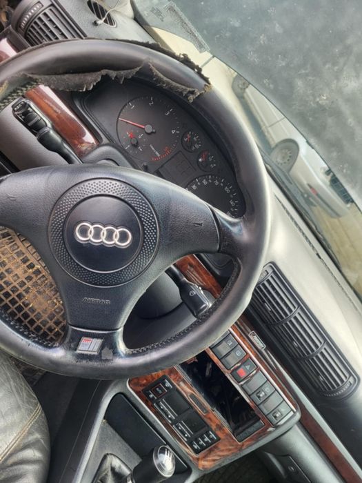 Продавам Ауди А4 Б5 1.9 110 На Части