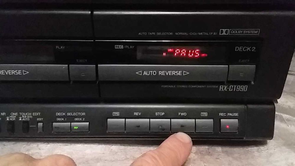 «Panasonic RX—CT990» и MW/FM Digital Radio CD player «DURABRAND CD—91»