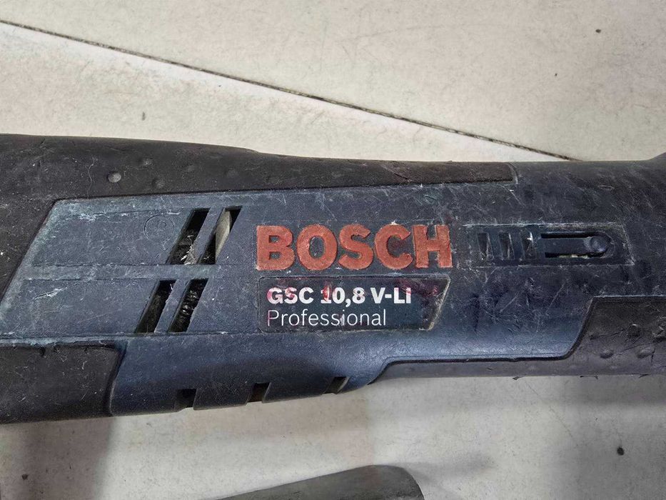 Акумулаторна ножица за ламарина BOSCH GSC 12V-13 / 2 броя
