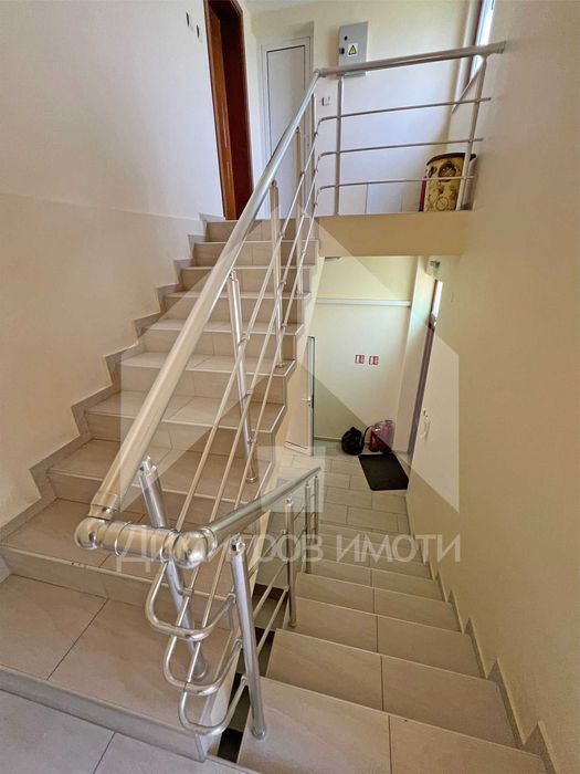 Продава се Къща в Нови пазар - 204 кв.м за 652 €/кв.м - Снимка #19